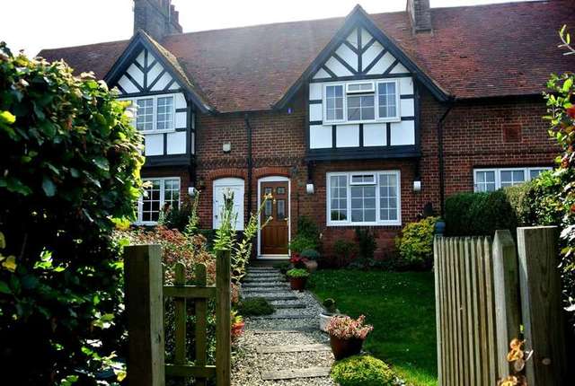 Image of 2 bedroom Terraced house for sale in Upperton Brightwell Baldwin Watlington OX49 at Upperton  Brightwell Baldwin, OX49 5PA