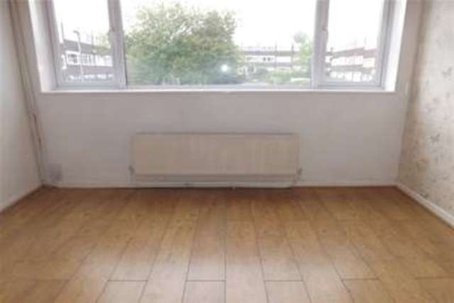  Image of 4 bedroom Property to rent in Handforth Lane Halton Lodge Runcorn WA7 at Runcorn, WA7 5YX