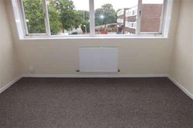  Image of 4 bedroom Detached house to rent in Handforth Lane Halton Lodge Runcorn WA7 at Runcorn, WA7 5YX