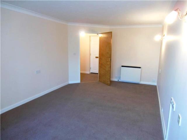  Image of 1 bedroom Apartment to rent in Filey Road Scarborough YO11 at Hartford Court Filey Road Scarborough, YO11 2TP