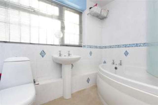  Image of 3 bedroom Detached house for sale in Hawthorn Corner Herne Bay CT6 at Hawthorn Corner  Hillborough, CT6 6TL