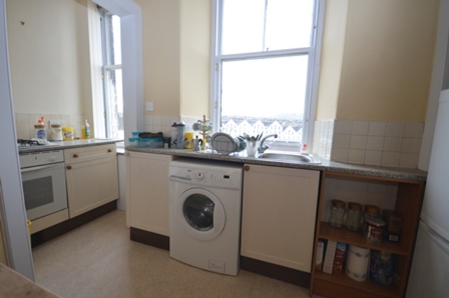  Image of 2 bedroom Flat to rent in Haymarket Terrace Edinburgh EH12 at Haymarket Edinburgh Edinburgh, EH12 5JZ