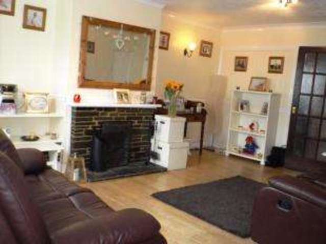  Image of 3 bedroom Terraced house for sale in Manor Way Heamoor Penzance TR18 at Heamoor Penzance Heamoor, TR18 3HL