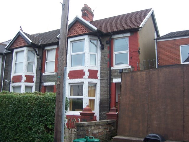  Image of 1 bedroom House Share to rent in Treforest Treforest Pontypridd CF37 at Treforest Pontypridd Glyntaff, CF37 1DD