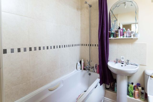  Image of 2 bedroom Property for sale in Helman Tor View Bodmin PL31 at Helman Tor View  Bodmin, PL31 1RE