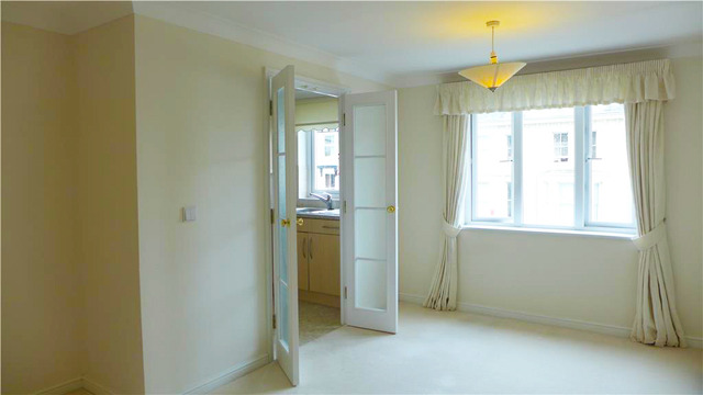  Image of 1 bedroom Apartment to rent in Ford Park Mutley Plymouth PL4 at Hermitage Court Ford Park Mutley Plain, Plymouth, PL4 6QU