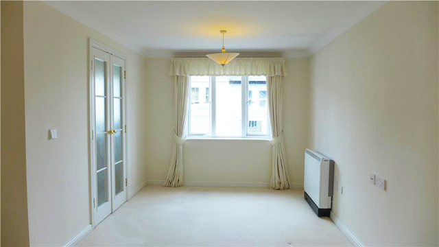  Image of 1 bedroom Apartment to rent in Ford Park Mutley Plymouth PL4 at Hermitage Court Ford Park Mutley Plain, Plymouth, PL4 6QU