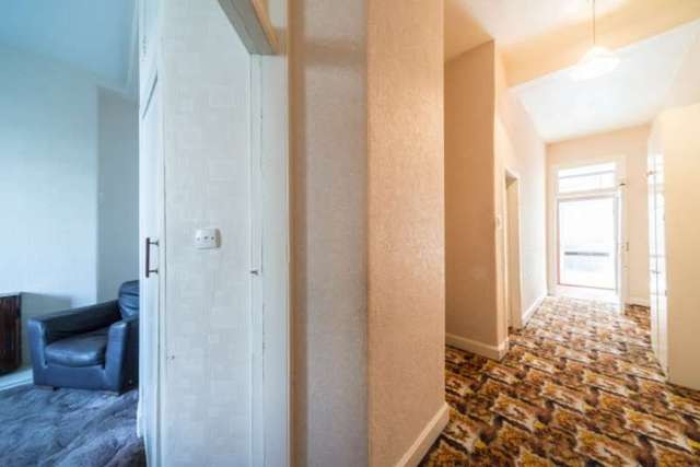  Image of 2 bedroom Flat for sale in Hermitage Park Edinburgh EH6 at Edinburgh, EH6 8HB