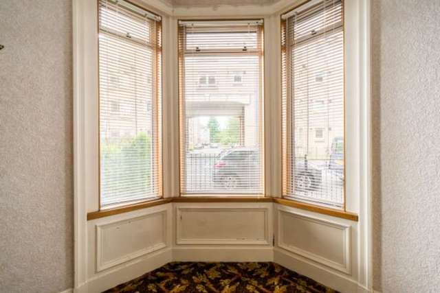 Image of 2 bedroom Flat for sale in Hermitage Park Edinburgh EH6 at Edinburgh, EH6 8HB