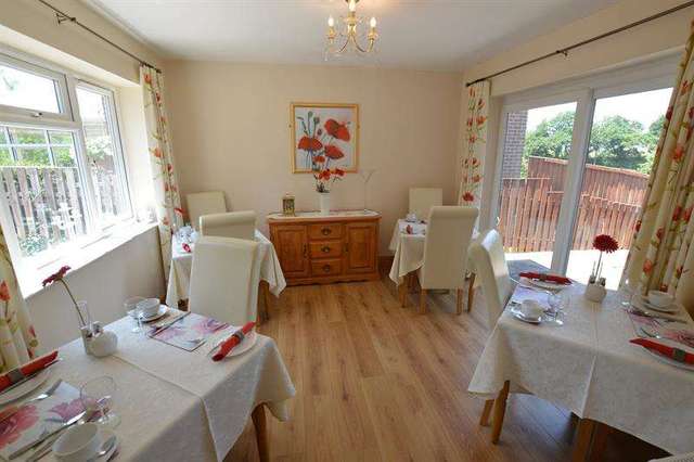  Image of 7 bedroom Detached house for sale in Higher Merley Lane Corfe Mullen Wimborne BH21 at Higher Merley Lane Corfe Mullen Wimborne, BH21 3EG