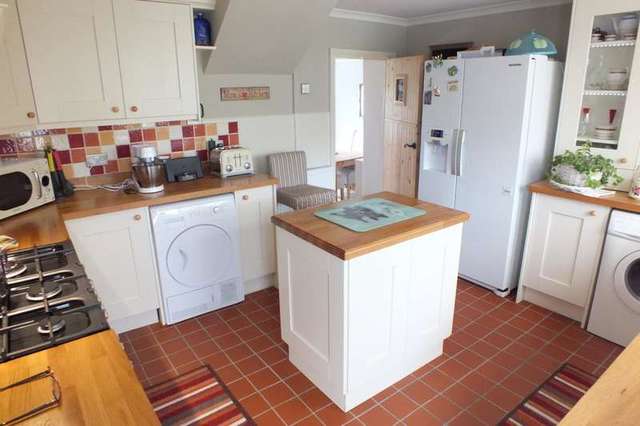  Image of 3 bedroom Terraced house for sale in Sandyhill Road Saundersfoot SA69 at Sandyhill Road Saundersfoot Saundersfoot, SA69 9DR