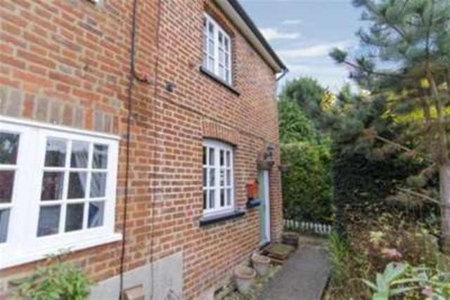  Image of 2 bedroom Detached house to rent in Chorleywood Bottom Chorleywood Rickmansworth WD3 at Rickmansworth, WD3 5JF