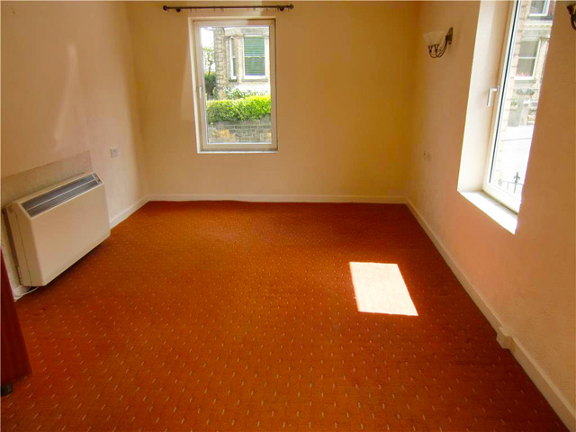 Image of 1 bedroom Apartment to rent in Grosvenor Crescent Scarborough YO11 at Homecrest House Grosvenor Crescent Scarborough, YO11 2LF