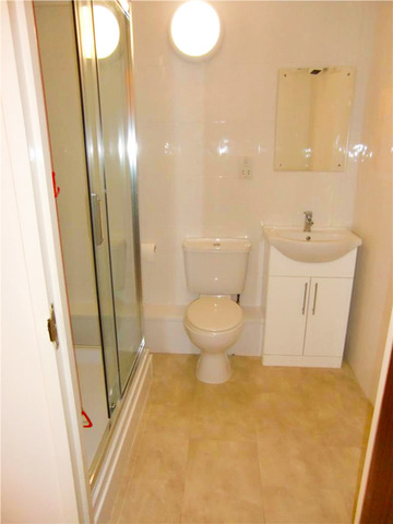  Image of 1 bedroom Apartment to rent in Grosvenor Crescent Scarborough YO11 at Homecrest House Grosvenor Crescent Scarborough, YO11 2LF