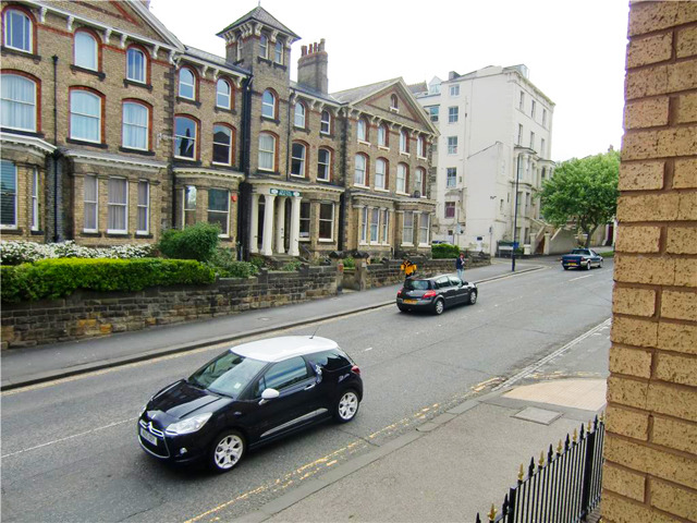  Image of 1 bedroom Apartment to rent in Grosvenor Crescent Scarborough YO11 at Homecrest House Grosvenor Crescent Scarborough, YO11 2LF