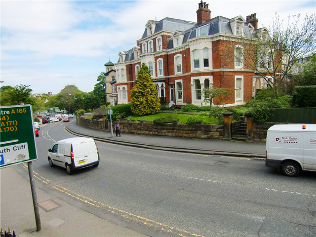  Image of 1 bedroom Apartment to rent in Grosvenor Crescent Scarborough YO11 at Homecrest House Grosvenor Crescent Scarborough, YO11 2LF