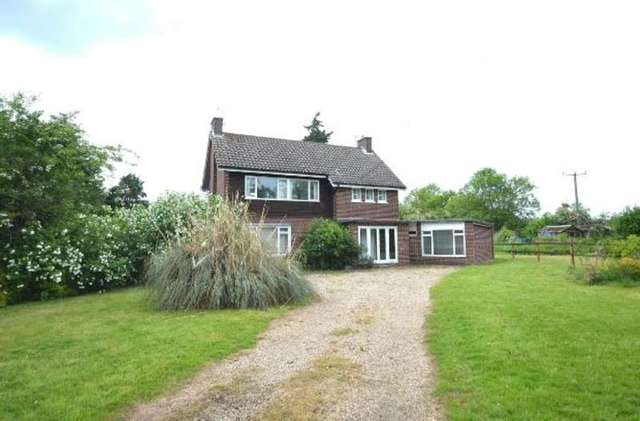  Image of 4 bedroom Detached house for sale in Dumney Lane Little Leighs Chelmsford CM3 at Hornells Corner  Willows Green, CM3 1QN