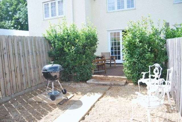  Image of 3 bedroom Cottage for sale in Abingdon Road Sutton Courtenay Abingdon OX14 at Abingdon Road Sutton Courtenay Abingdon, OX14 4NF