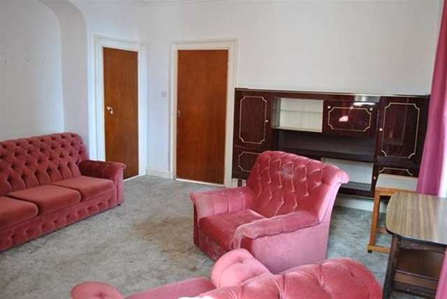  Image of 2 bedroom Flat for sale in Kirk Brae Dunoon PA23 at Dunoon, PA23 7HQ