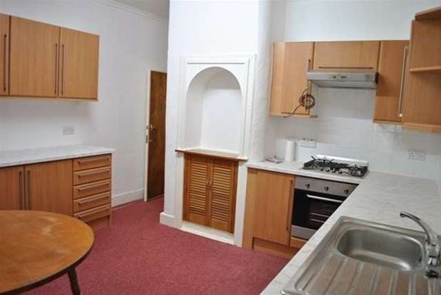  Image of 2 bedroom Flat for sale in Kirk Brae Dunoon PA23 at Dunoon, PA23 7HQ