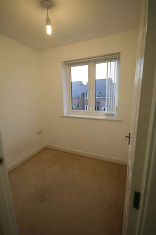  Image of 3 bedroom Mews to rent in Lockfield Runcorn WA7 at Lockfield, Runcorn  Runcorn, WA7 4BE