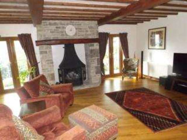  Image of 3 bedroom Detached house for sale in Shaw Lane Holmfirth HD9 at Shaw Lane Holmfirth Upperthong, HD9 2PP