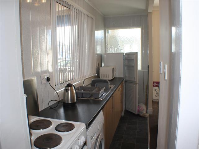  Image of 1 bedroom Flat to rent in Market Place Carluke ML8 at Carluke South Lanarkshire South Lanarkshire, ML8 4BP