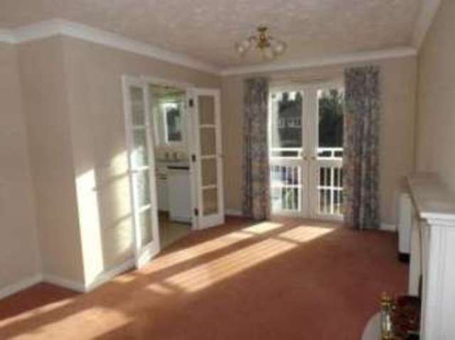  Image of 2 bedroom Flat for sale in Northampton Road Market Harborough LE16 at Northampton Road Market Harborough Market Harborough, LE16 9HZ