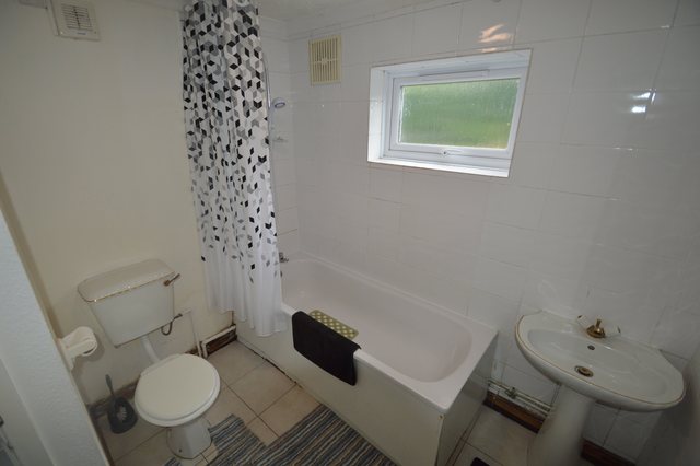 Image of 4 bedroom Detached house to rent in Meadow Street Treforest Pontypridd CF37 at Treforest Pontypridd Rhydyfelin, CF37 1SR