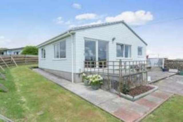  Image of 2 bedroom Bungalow for sale in Freathy Freathy Millbrook Torpoint PL10 at Millbrook Torpoint Freathy, PL10 1JR