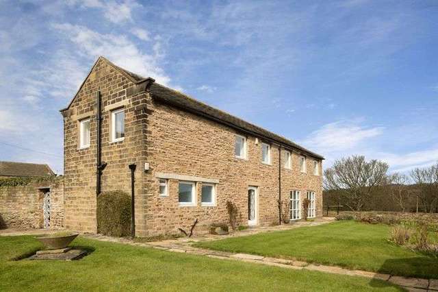  Image of 5 bedroom Property for sale in Moor End Lane Silkstone Common Barnsley S75 at Moor End Lane Silkstone Common Barnsley, S75 4RA