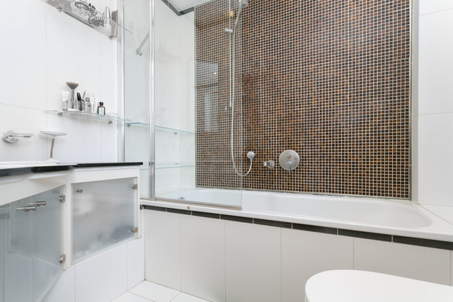  Image of 2 bedroom Flat for sale in Montagu Mansions London W1U at London, W1U 6LQ
