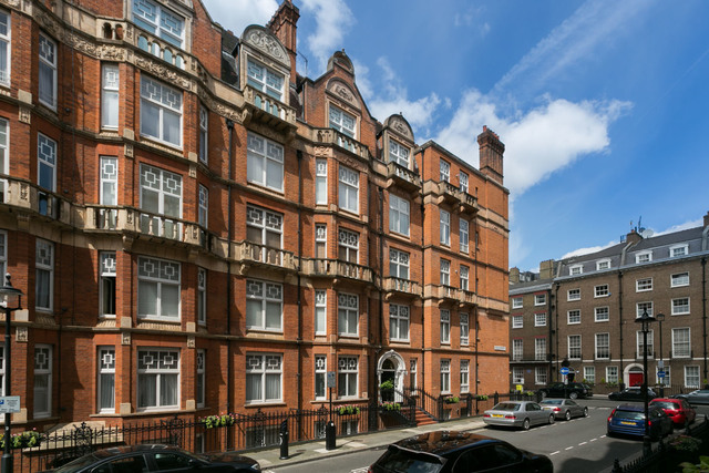  Image of 2 bedroom Flat for sale in Montagu Mansions London W1U at London, W1U 6LQ
