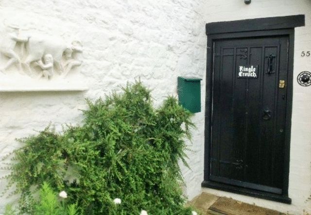  Image of 3 bedroom Detached house for sale in High Street Nash Milton Keynes MK17 at Milton Keynes MK17. A Stunning Three Bedroom Detached Cottage Buckingham, MK17 0EP