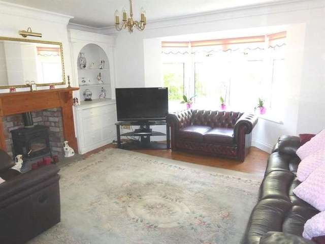  Image of 4 bedroom Detached house for sale in Newton Nottage Road Porthcawl CF36 at Porthcawl  Porthcawl, CF36 5PF