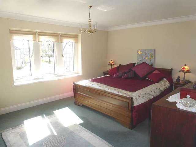  Image of 4 bedroom Detached house for sale in Newton Nottage Road Porthcawl CF36 at Porthcawl  Porthcawl, CF36 5PF