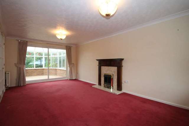  Image of 4 bedroom Detached house for sale in Northumberland Avenue Market Bosworth Nuneaton CV13 at Northumberland Avenue Market Bosworth Nuneaton, CV13 0RJ