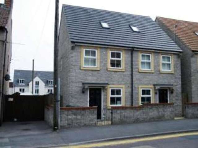  Image of 3 bedroom End of Terrace for sale in Hanham Road Hanham Bristol BS15 at 27 Hanham Road Kingswood Kingswood, BS15 8FJ