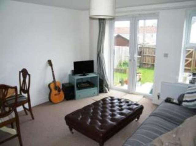  Image of 3 bedroom End of Terrace for sale in Hanham Road Hanham Bristol BS15 at 27 Hanham Road Kingswood Kingswood, BS15 8FJ