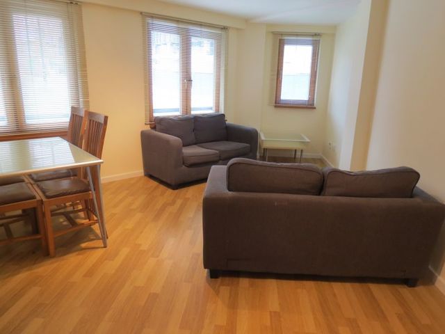  Image of 2 bedroom Apartment to rent in Corporation Street Manchester M4 at 109-115 Corporation Street  Manchester City, M4 4HB