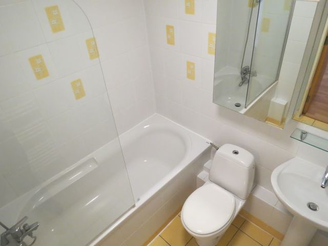  Image of 2 bedroom Apartment to rent in Corporation Street Manchester M4 at 109-115 Corporation Street  Manchester City, M4 4HB