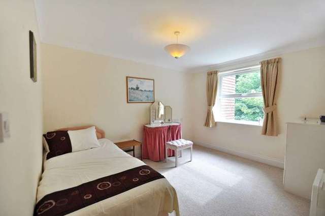  Image of 1 bedroom Retirement Property for sale in Mill Street Wantage OX12 at Mill Street  Wantage, OX12 9GZ