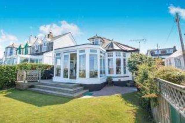  Image of 5 bedroom Bungalow for sale in Tintagel Terrace Port Isaac PL29 at Port Isaac Cornwall Port Isaac, PL29 3SE