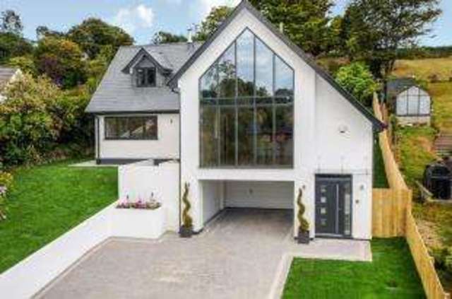  Image of 4 bedroom Detached house for sale in Trewince Lane Port Navas Constantine Falmouth TR11 at Port Navas Falmouth Porth Navas, TR11 5RH