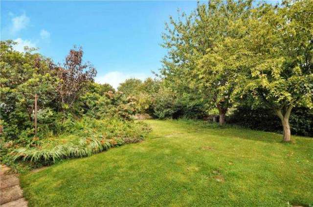  Image of 4 bedroom Detached house for sale in Upper Street Tingewick Buckingham MK18 at Upper Street Tingewick Tingewick, MK18 4QF