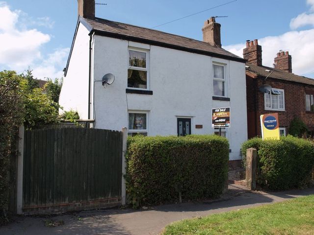  Image of 3 bedroom Detached house for sale in Runcorn Road Barnton Northwich CW8 at Runcorn Road Barnton Northwich, CW8 4HX