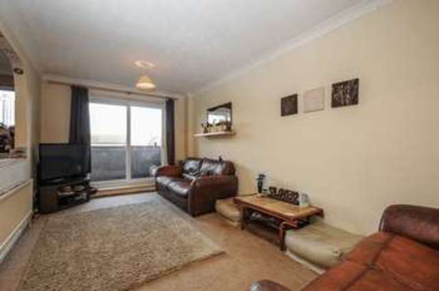  Image of 2 bedroom Flat for sale in Savile Way Grove Wantage OX12 at Savile Way Grove Wantage, OX12 0PT