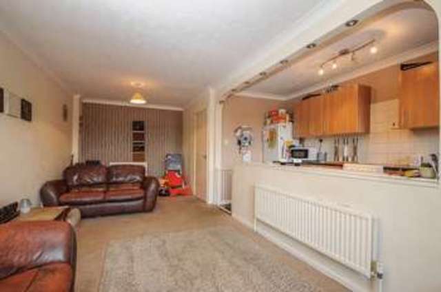  Image of 2 bedroom Flat for sale in Savile Way Grove Wantage OX12 at Savile Way Grove Wantage, OX12 0PT