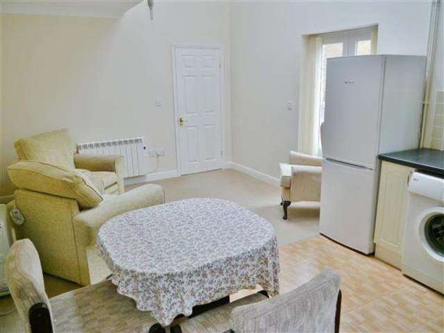  Image of 1 bedroom Cottage for sale in Low Road Barrowby Grantham NG32 at Barrowby, NG32 1DB
