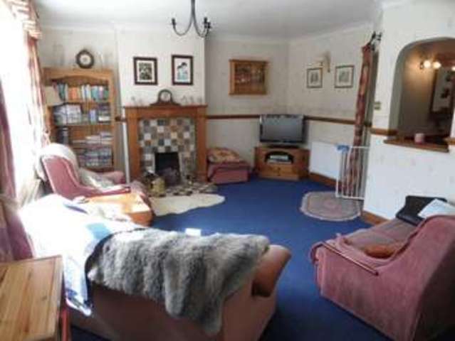  Image of 3 bedroom Detached house for sale in Lower Church Street Stokenchurch High Wycombe HP14 at 3 Lower Church Street Stokenchurch Stokenchurch, HP14 3TG